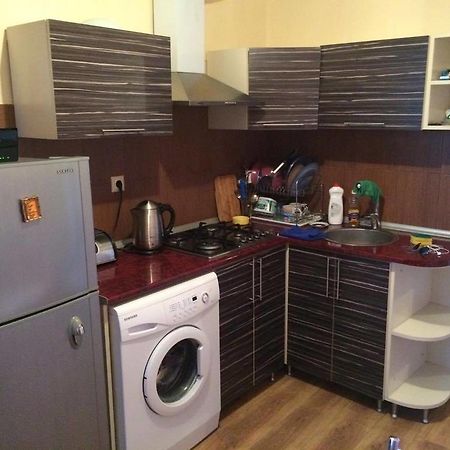 Rustaveli Apartment Batoemi Buitenkant foto