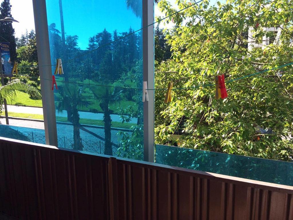 Rustaveli Apartment Batoemi Buitenkant foto