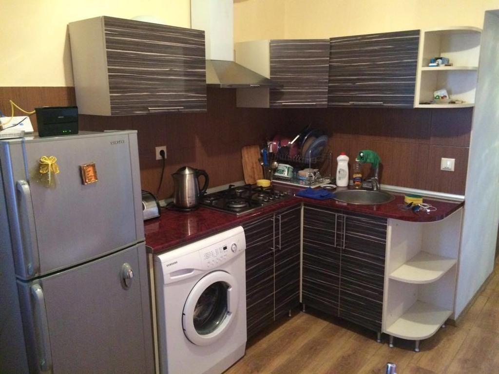 Rustaveli Apartment Batoemi Buitenkant foto